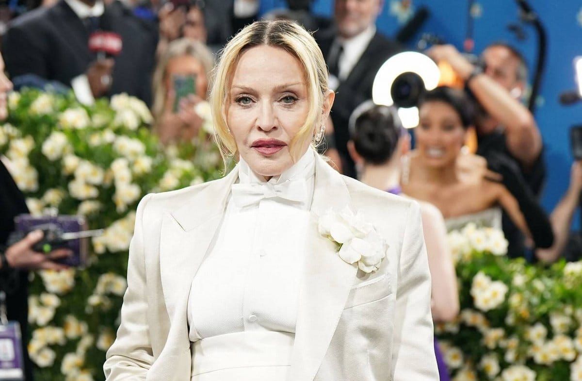 Madonna feiert ihre Zwillingstöchter.