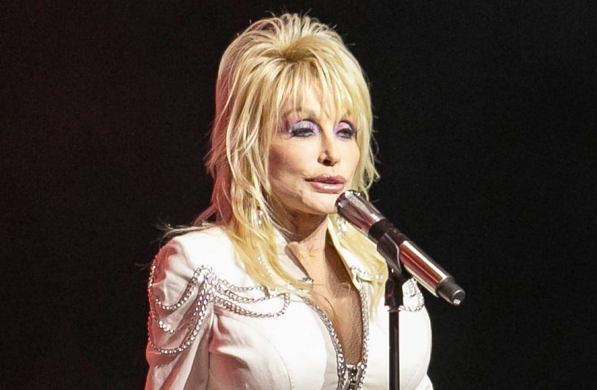 Ihre letzte Ruhe fand Dolly Parton neben ihrem Ehemann Carl Dean.