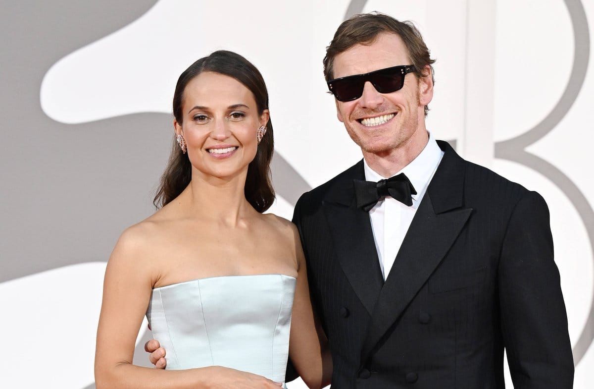 Alicia Vikander und Michael Fassbender zeigen sich nur selten zusammen bei Events, in Venedig lachten sie glücklich in die K…