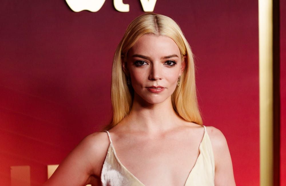 Anya Taylor-Joy glaubt, dass sie sich zu sehr vor Ruhm geschützt hat