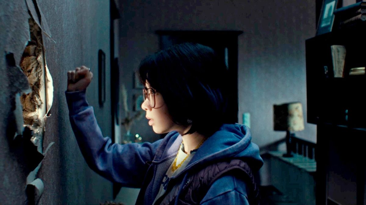 Purnima Grätz als Mila in „House of Yang"