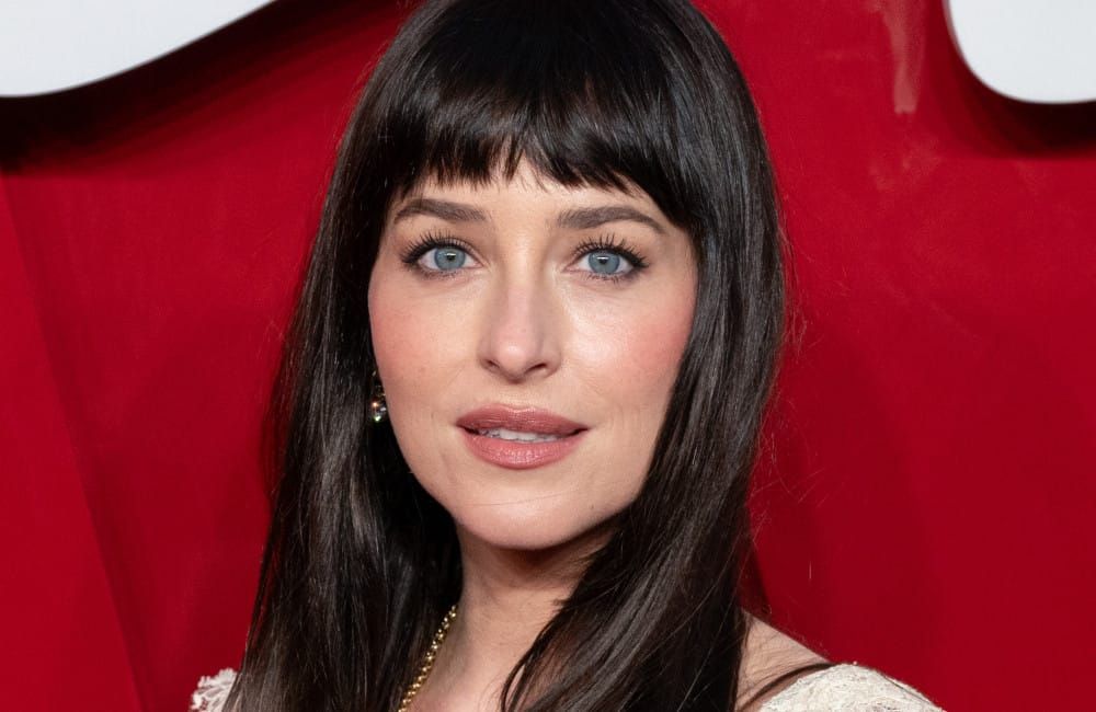 Dakota Johnson spricht über die Zusammenarbeit mit Taylor Swift