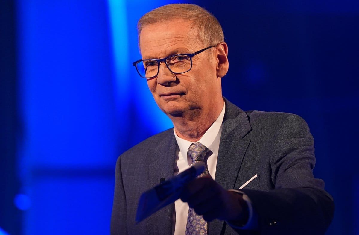 Günther Jauch holt Alexander Zverev live ins "Wer wird Millionär?"-Quizstudio.