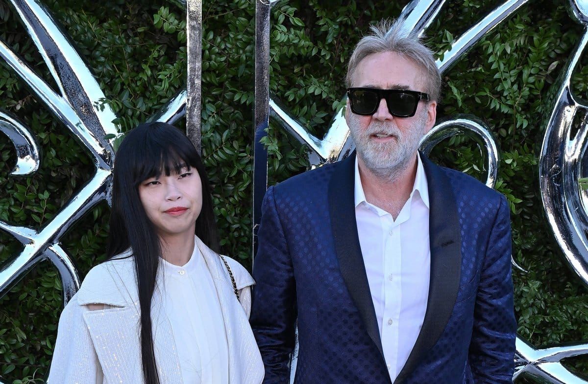 Der ergraute Nicolas Cage und seine Ehefrau Riko Shibata.