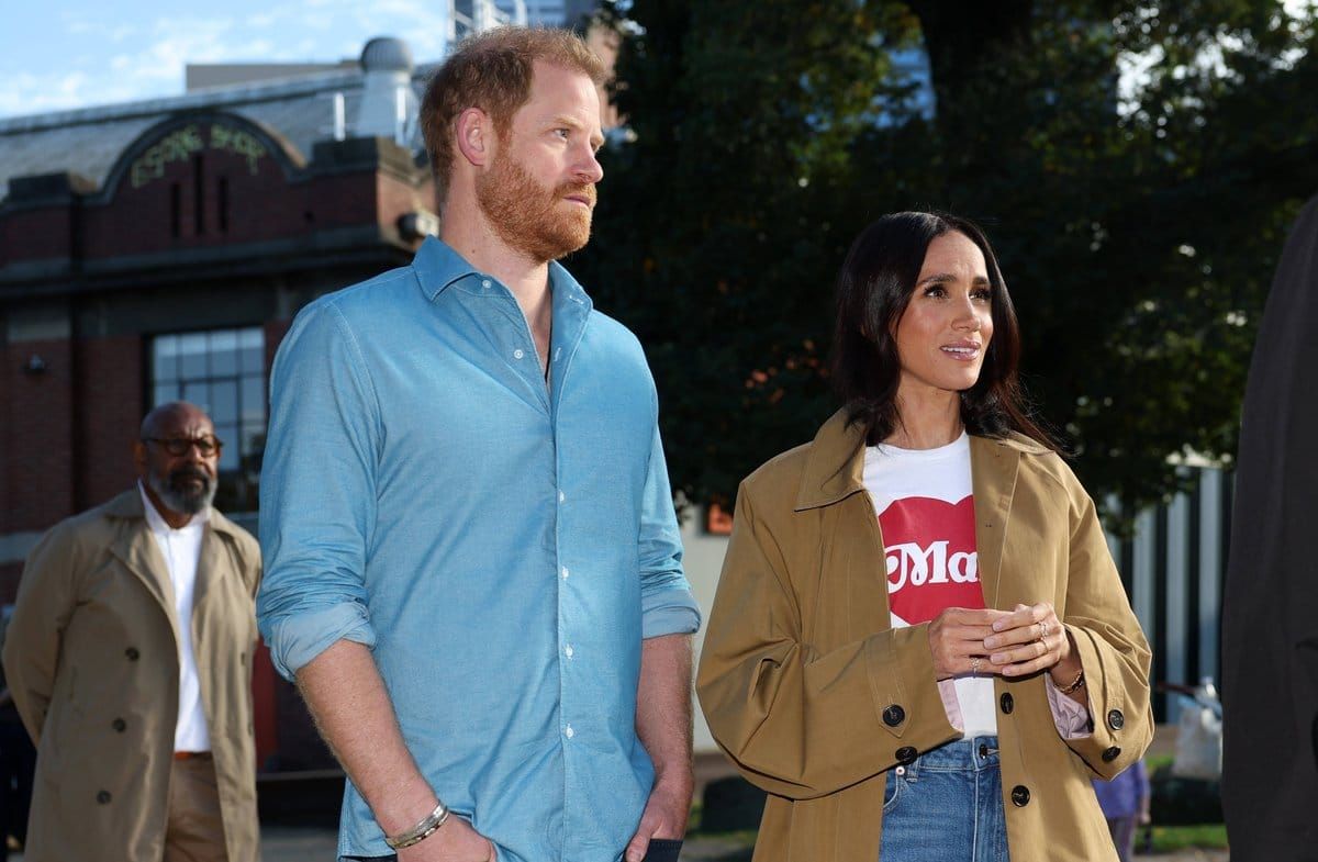 Prinz Harry und Herzogin Meghan sind nach sechs Jahren in Kalifornien zurück in Großbritannien.