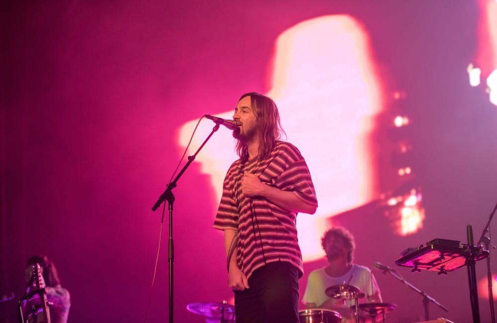 Kevin Parker von Tame Impala hört auf, Autogramme zu geben