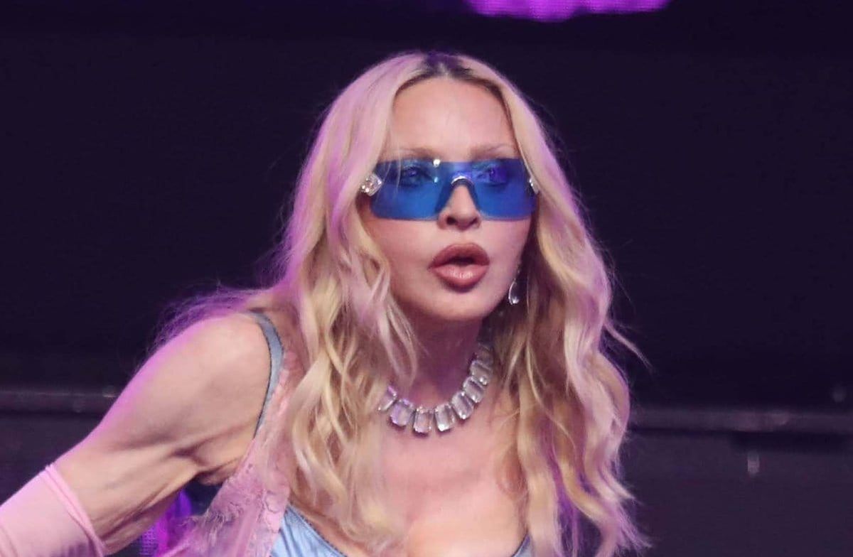 Madonna - hier bei einem früheren Auftritt - eröffnete die MTV VMAs und erhielt dabei prominente Unterstützung.