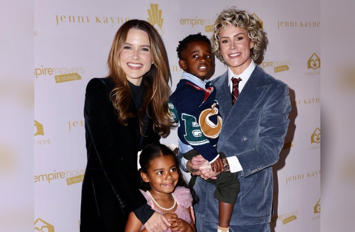 Sophia Bush (l.) und Ashlyn Harris mit den Kindern Sloane und Ocean.