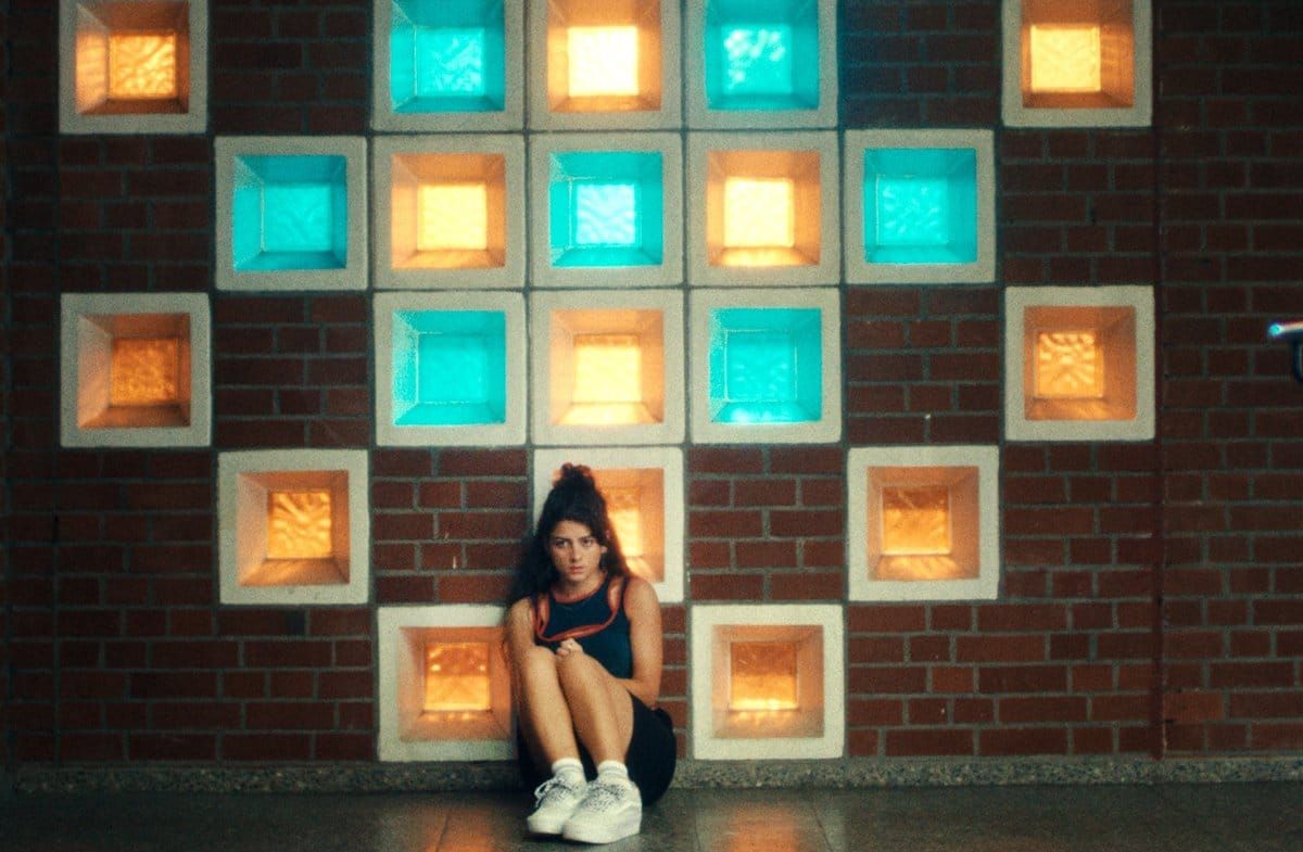 Mila (Derya Akyol) in "Euphorie".