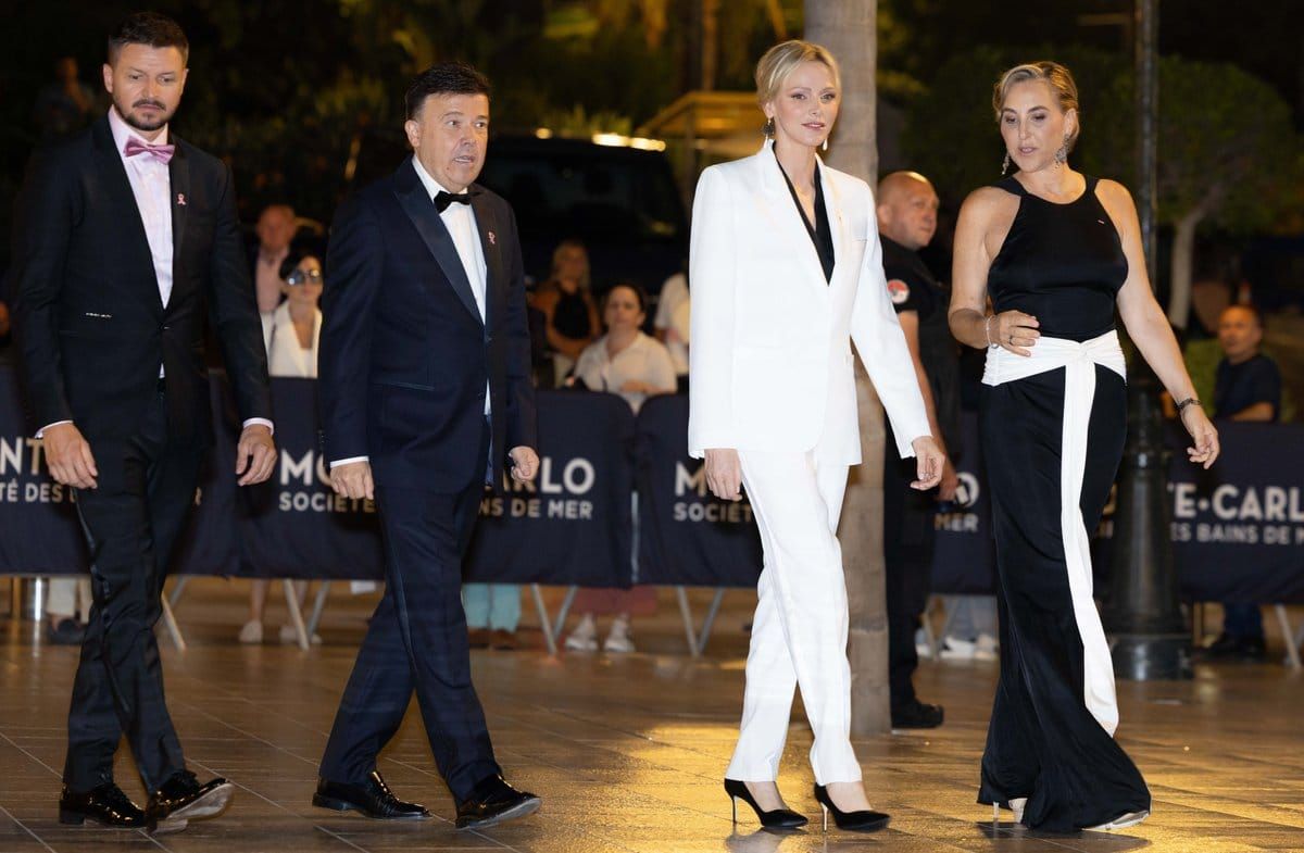 Gareth Wittstock, Stephane Valeri, Fürstin Charlène und Natasha Frost-Savio (v.l.) in Monte-Carlo.