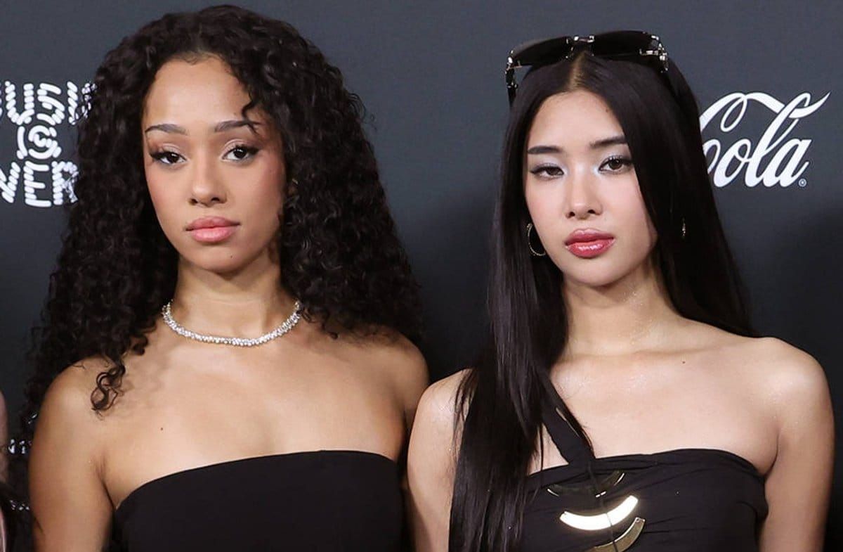 Wird ab kommenden Jahr wieder mit Katseye auf der Bühne stehen: Sophia Laforteza (r.) - bei Manon Bannerman ist die Rückkehr…