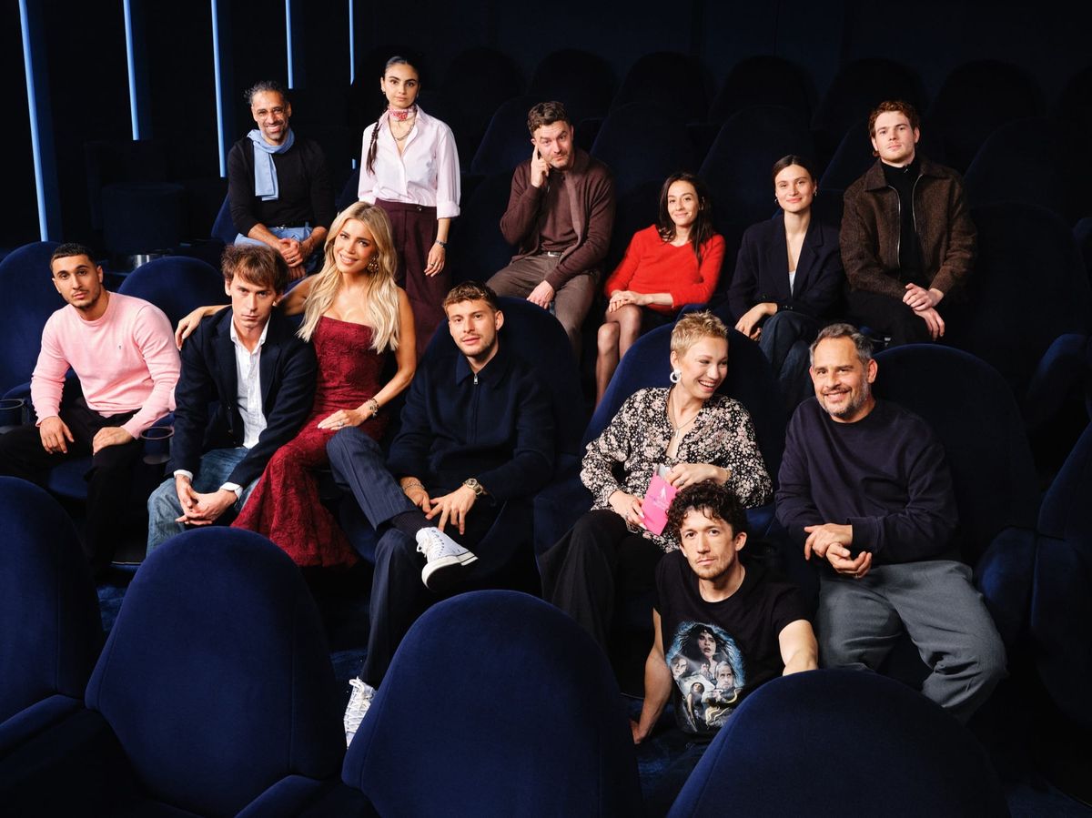 Die Serienstars der ARD Mediathek mit Sylvie Meis, Helena Zengel und Moritz Bleibtreu im Kinosaal