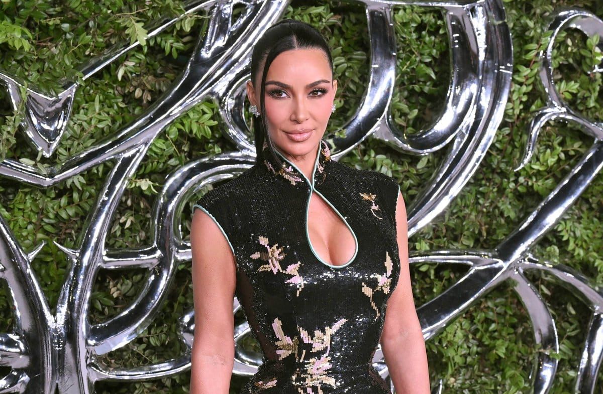 Kim Kardashian war bis 2022 mit Pete Davidson zusammen. Erst 2026 konnte mit Lewis Hamilton wieder ein Mann ihr Herz erobern.
