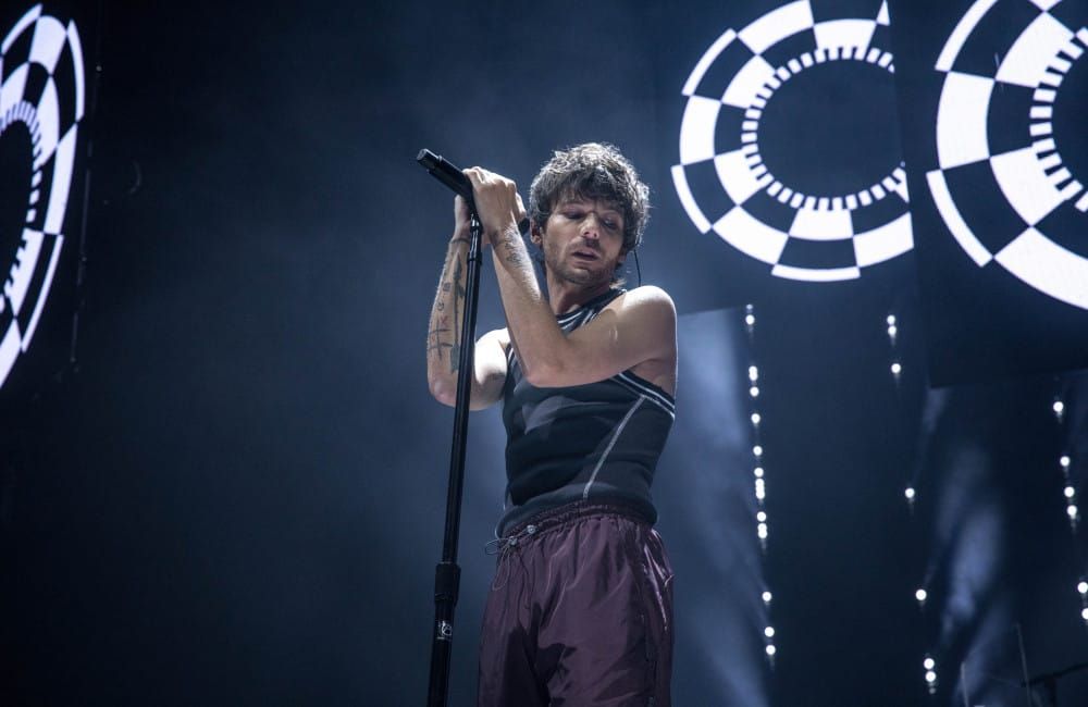 Louis Tomlinson spricht über 'stressige' Seiten des Vaterseins