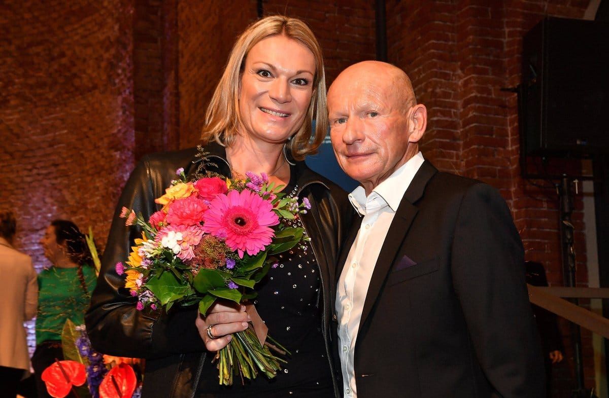Maria Riesch und ihr Partner Johann Schrempf am Dienstag in München.