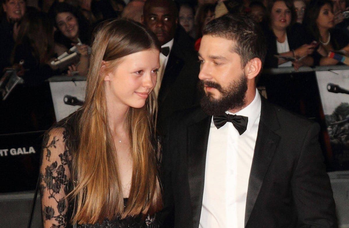 Mia Goth und Shia LaBeouf waren seit 2012 zusammen, haben sich aber im Sommer 2025 getrennt.