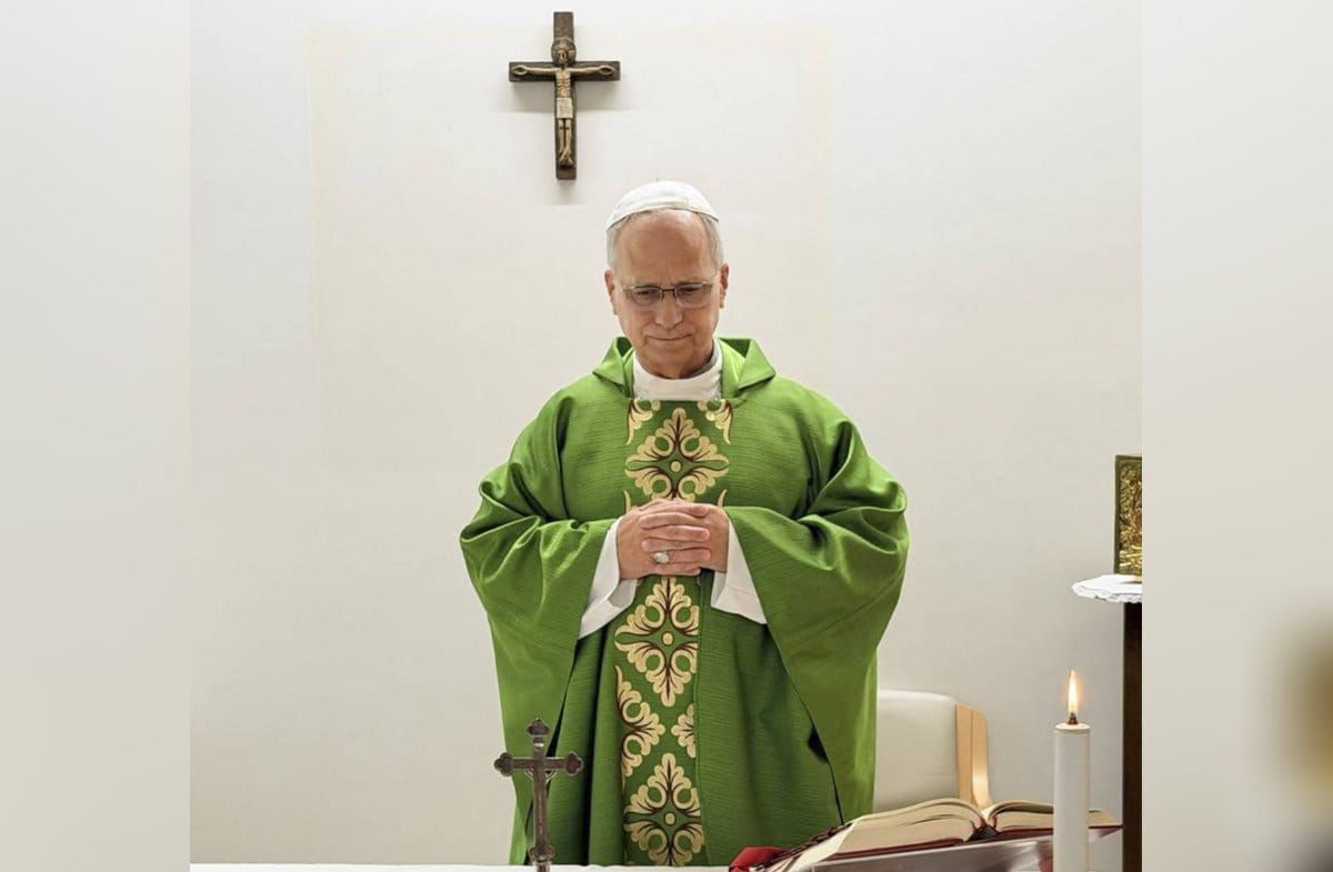 Papst Leo bei der Messe in der Gemelli-Klinik.