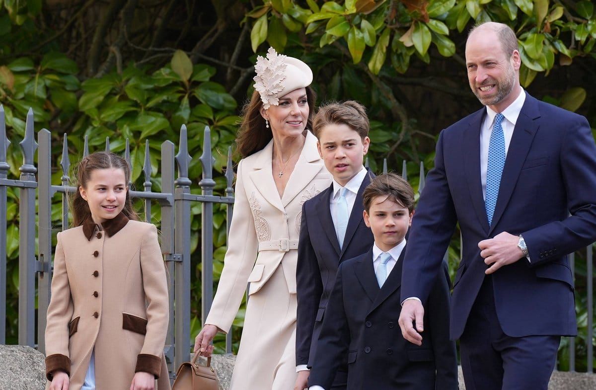 Prinzessin Kate und Prinz William haben drei Kinder. Zu Halloween veröffentlichten sie einen alten Schnappschuss ihres jüngs…