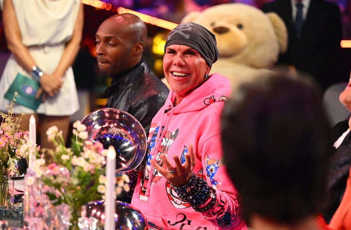 Trotz erster Nominierung herrschte in der Auftaktfolge der neuen "Promi Big Brother"-Staffel Sonnenschein.