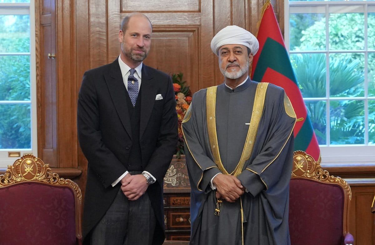 Prinz William begrüßte Sultan Haitham bin Tarik in dessen Londoner Residenz und fuhr mit ihm nach Windsor.