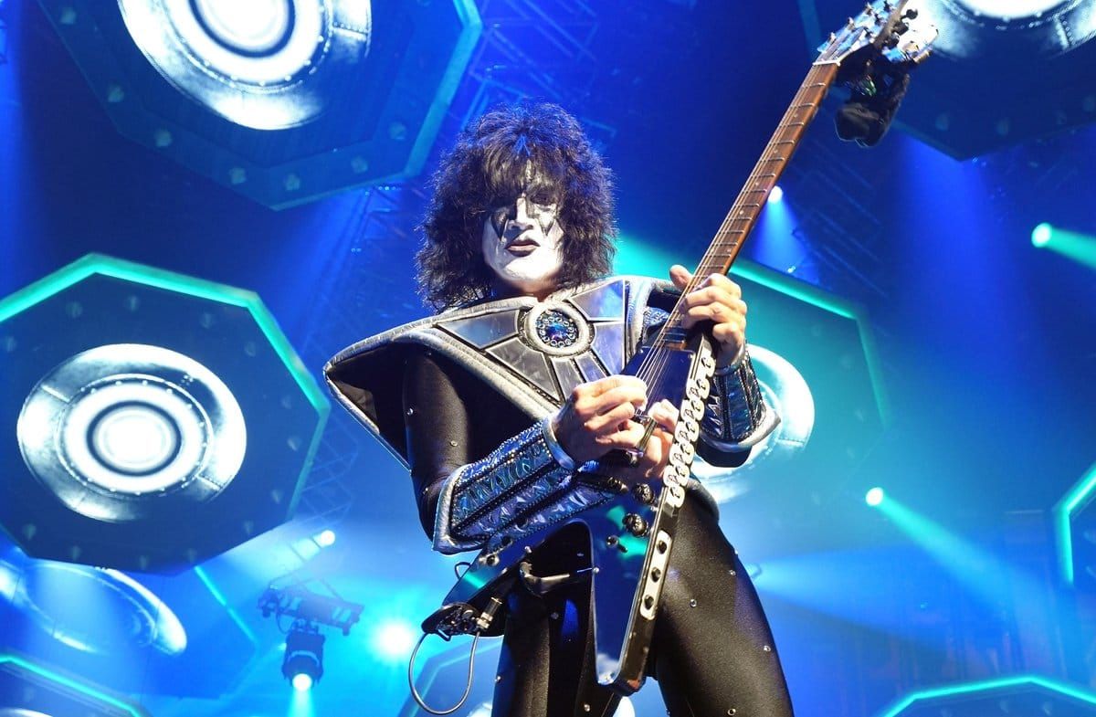 Tommy Thayer spielt seit 24 Jahren Gitarre bei Kiss.