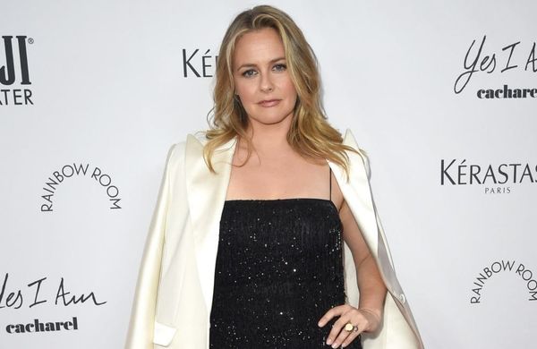 Alicia Silverstone - Front Row Fashion Awards 21 - Credit Kristin Callahan/ Everett Collection