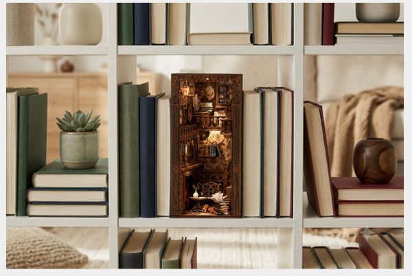 Foto: https://diy-booknookkit.com/en-us