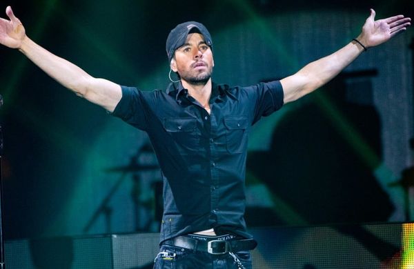 Enrique Iglesias 2018 Manchester Photoshot