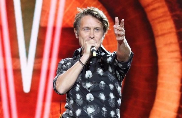 Mark Owen performs live with Take That - Avalon - 2017