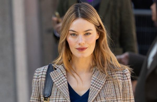 Camille Rowe - OCT 2022 - AVALON - Paris Fashion Week
