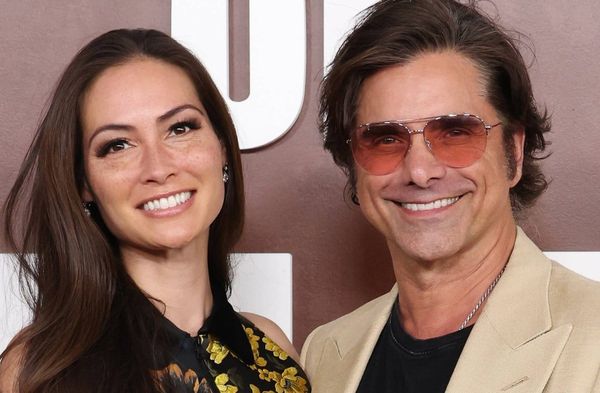 John Stamos mit Ehefrau Caitlin McHugh bei einem Event im Mai 2026 in Los Angeles.