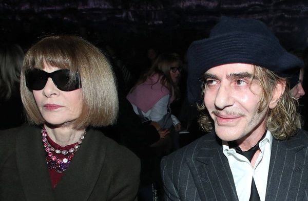 Auch Anna Wintour (l.) äußerte sich zur Absage der Galliano-Ausstellung.
