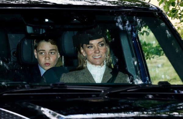 Nicht nur Prinzessin Kate, hier an der Seite ihres Sohnes George, zeigte sich vor den Kameras mit ihrem strahlendsten royale…