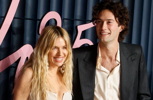 Sienna Miller und Oli Green haben zwei gemeinsame Kinder. Eine Tochter brachte sie mit in die Beziehung.