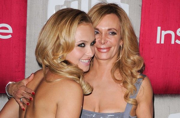Lesley Vogel (r.) und ihre Tochter Hayden Panettiere 2009 auf dem roten Teppich.