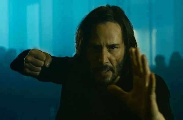 "Matrix: Resurrections": Thomas Anderson (Keanu Reeves) findet sich erneut in der Matrix wieder.