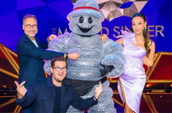 "The Masked Singer" geht in Staffel 13. Dabei sind wieder Matthias Opdenhövel (l.), Chris Tall und Verona Pooth.