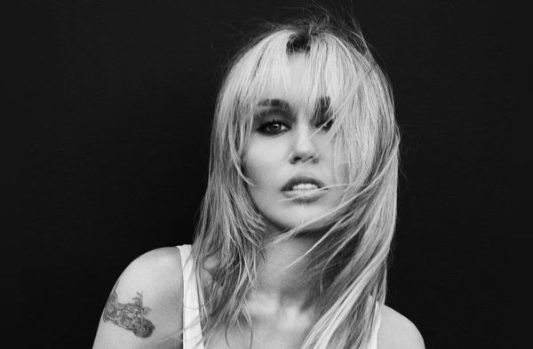 Miley Cyrus veröffentlicht am 18. September ihr zehntes Studioalbum "Bass Persuades".
