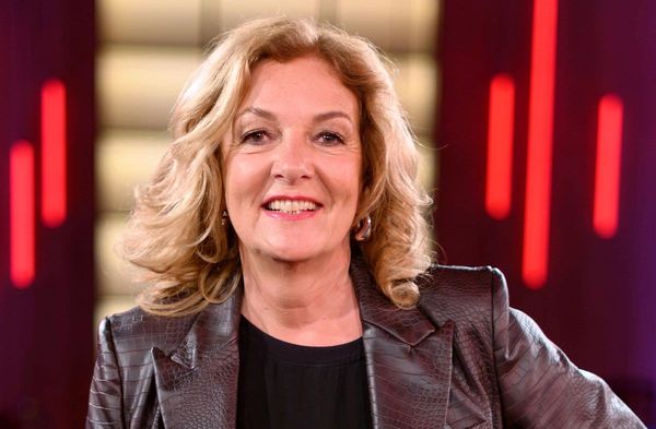 Bettina Tietjen warnt ihre Fans vor Fake-Videos.