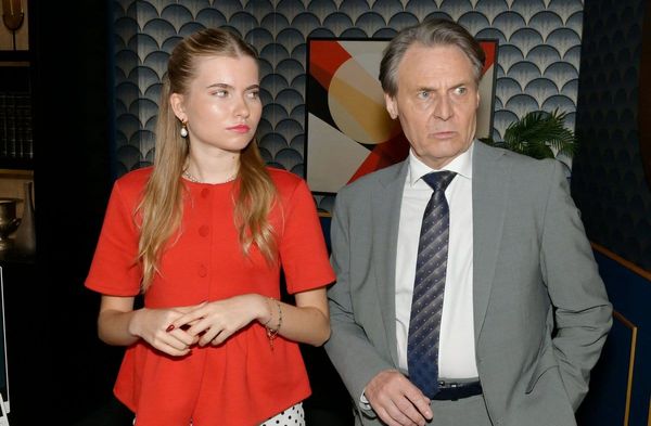 "GZSZ": Gerner (r.) will unter allen Umständen Streit mit Johanna (l.) vermeiden.