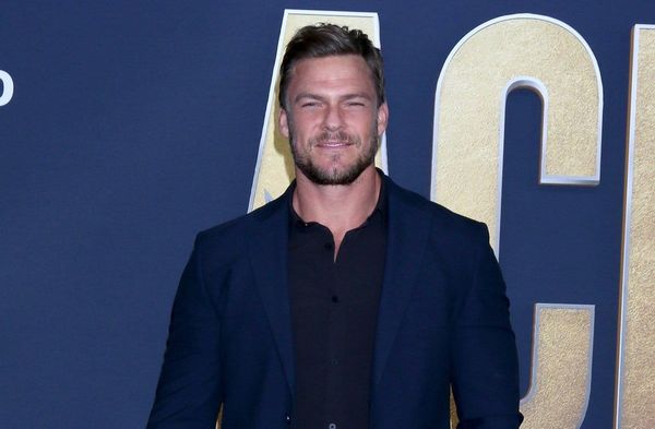 Die Serie "Reacher" mit Alan Ritchson geht weiter.