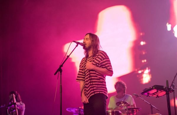 Kevin Parker von Tame Impala hört auf, Autogramme zu geben