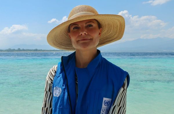 Kronprinzessin Victoria besuchte am 6. September die Insel Gili Meno. Die Abschlusstermine in Jakarta wurden gestrichen.
