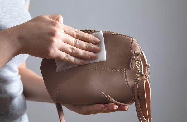 Handtaschen machen in unserem Alltag einiges mit.