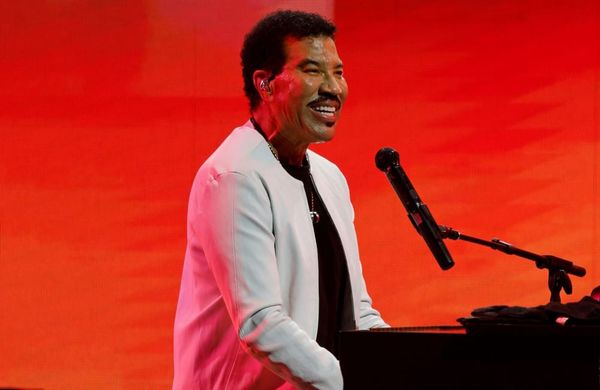Lionel Richie weiterhin auf Intensivstation – Ärzte untersuchen mögliche Herzprobleme