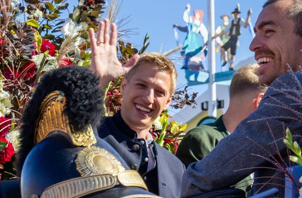 Unfreiwillige Wiesn-Pause für Dominik Krause.