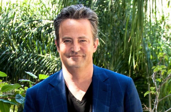 Netflix bringt eine dreiteilige Doku über Matthew Perry heraus.