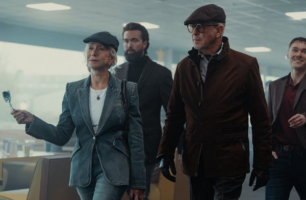 Machen sich auch in Staffel zwei von "MobLand" wieder gemeinsam die Hände schmutzig: Helen Mirren und Pierce Brosnan als Mae…