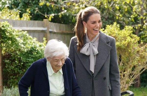 Prinzessin Kate holte am Mittwoch höchstpersönlich eine Seniorin ab.