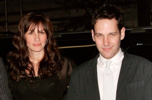 So sahen Julia Roberts und Paul Rudd vor 20 Jahren bei ihrem gemeinsamen Broadway-Abenteuer aus.
